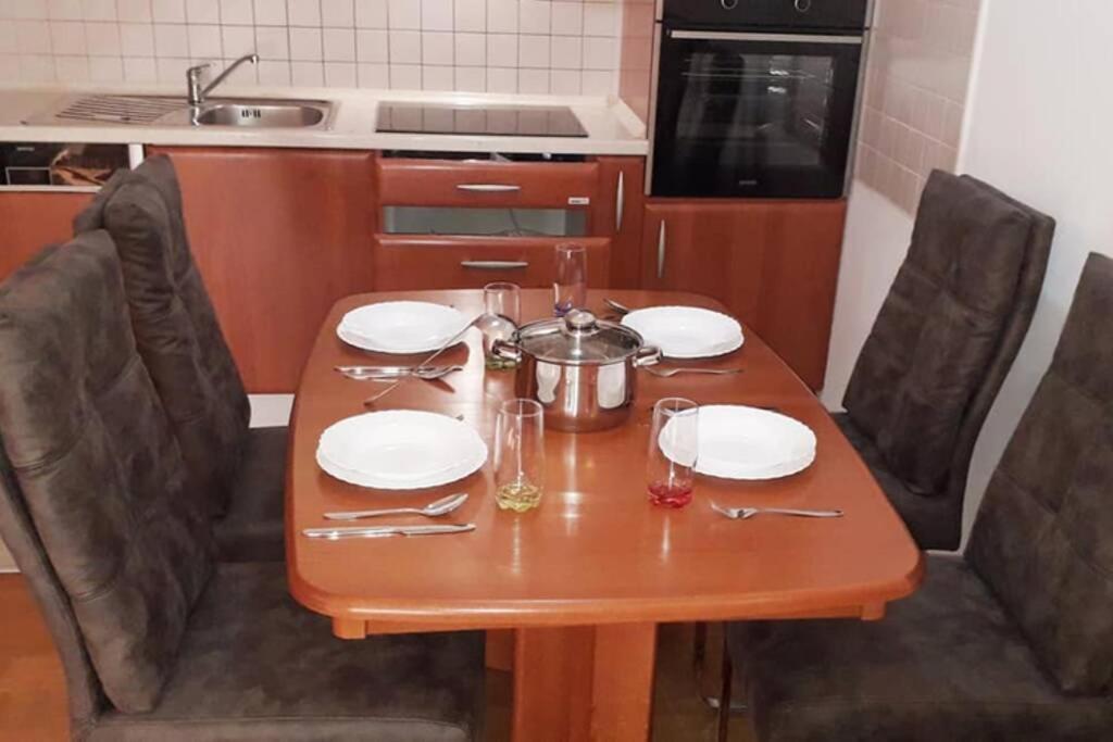 Apartman Franko - uz parking Pula Dış mekan fotoğraf